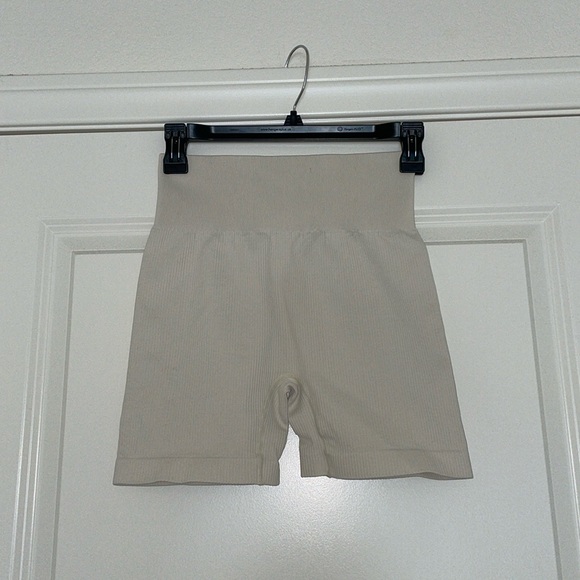 OQQ 3 Piece Yoga Ribbed Seamless Workout High
Waist Athletic Legging Bike Shorts - Picture 4 of 5